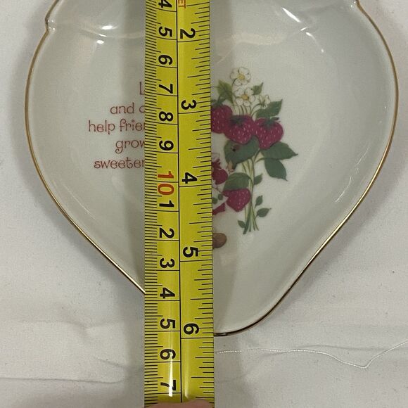Vintage 1980 Strawberry Shortcake Porcelain Trinket Dish Berry Shaped - Picture 5 of 6